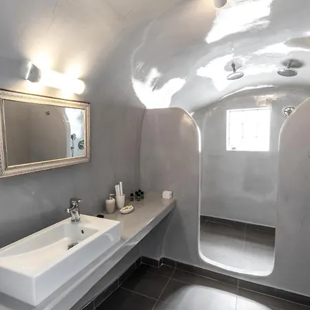 Prázdninový dům Fira-cave-sleeps 13-parking-pool-pet Friendly