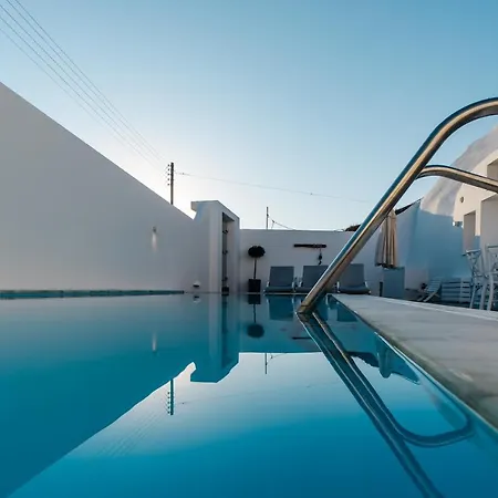 Beautiful 4-bed Cave House Near Private Pool *