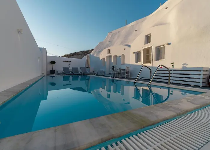 Fira-cave-sleeps 13-parking-pool-pet Friendly Fira (Santorini)