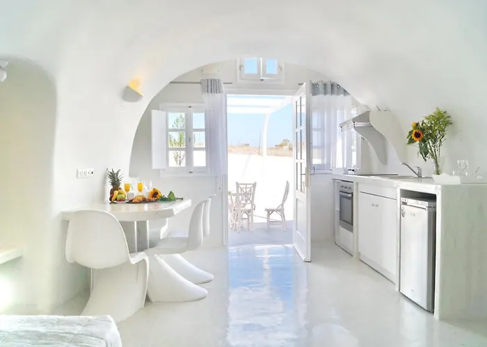 Tatil Evi Fira-cave-sleeps 13-parking-pool-pet Friendly Fira (Santorini)