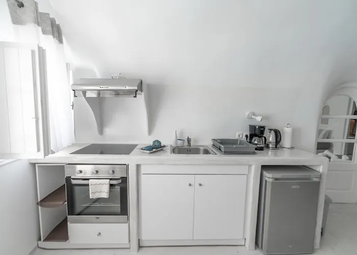 Tatil Evi Fira-cave-sleeps 13-parking-pool-pet Friendly *