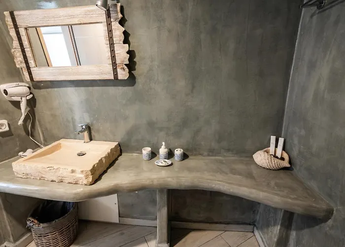 Fira-cave-sleeps 13-parking-pool-pet Friendly Tatil Evi Fira (Santorini)