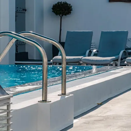 Feriehus Fira-cave-sleeps 13-parking-pool-pet Friendly Fira (Santorini)