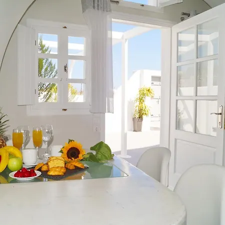 Fira-cave-sleeps 13-parking-pool-pet Friendly * Тира